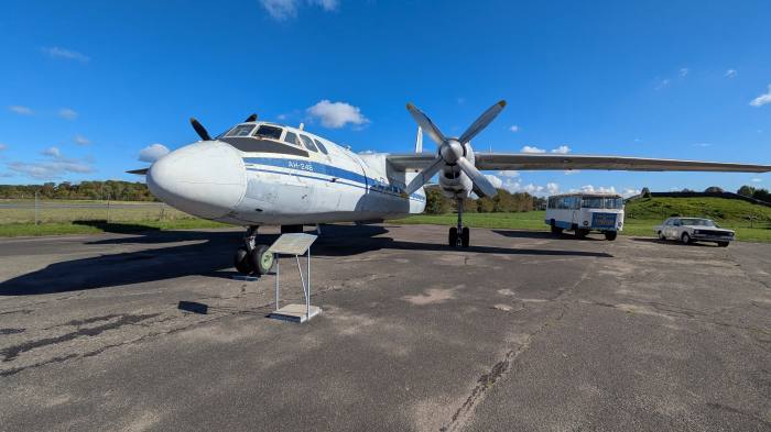 Kaunas Flughafenmuseum Antonov An-24B