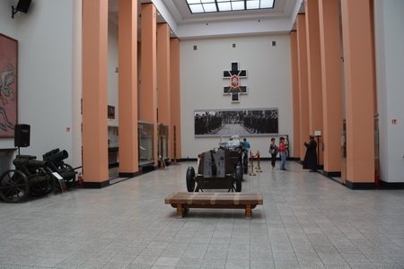 Vytautas-Magnus-Militaermuseum Blick rechts