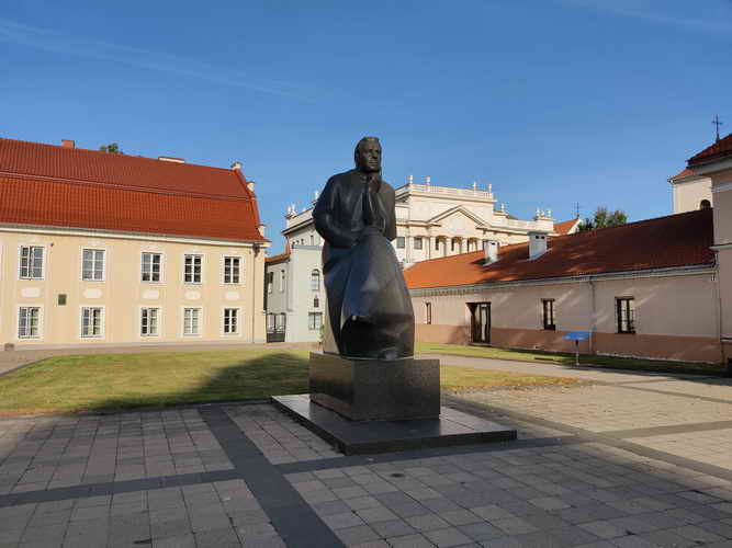 Maironis Museum Kaunas Denkmal