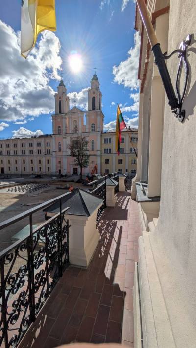 Kaunas Rathaus seitlicher Balkonblick