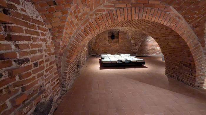 Kaunas Rathaus Keller Ausstellung