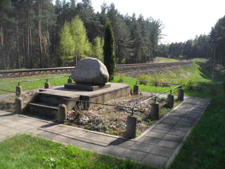 Paneriai Denkmal